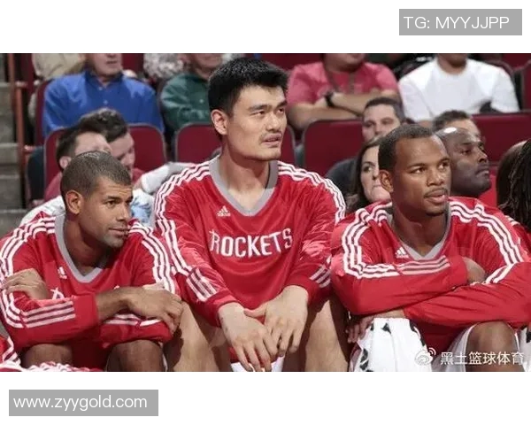 巴蒂尔与姚明的深度交流探讨篮球文化与友谊的桥梁